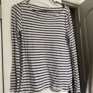 Banana republic stripped long sleeve tee boatneck